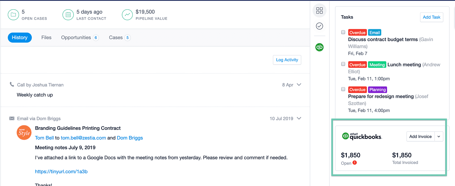 Widget del paquete contable con el importe de la factura en la parte inferior derecha de la aplicación Capsule