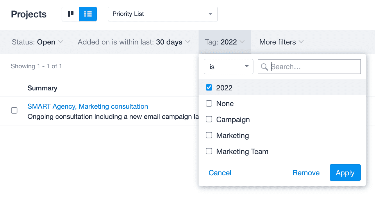 A exibição de lista de projetos foi filtrada para ver todos os projetos com uma etiqueta 2022