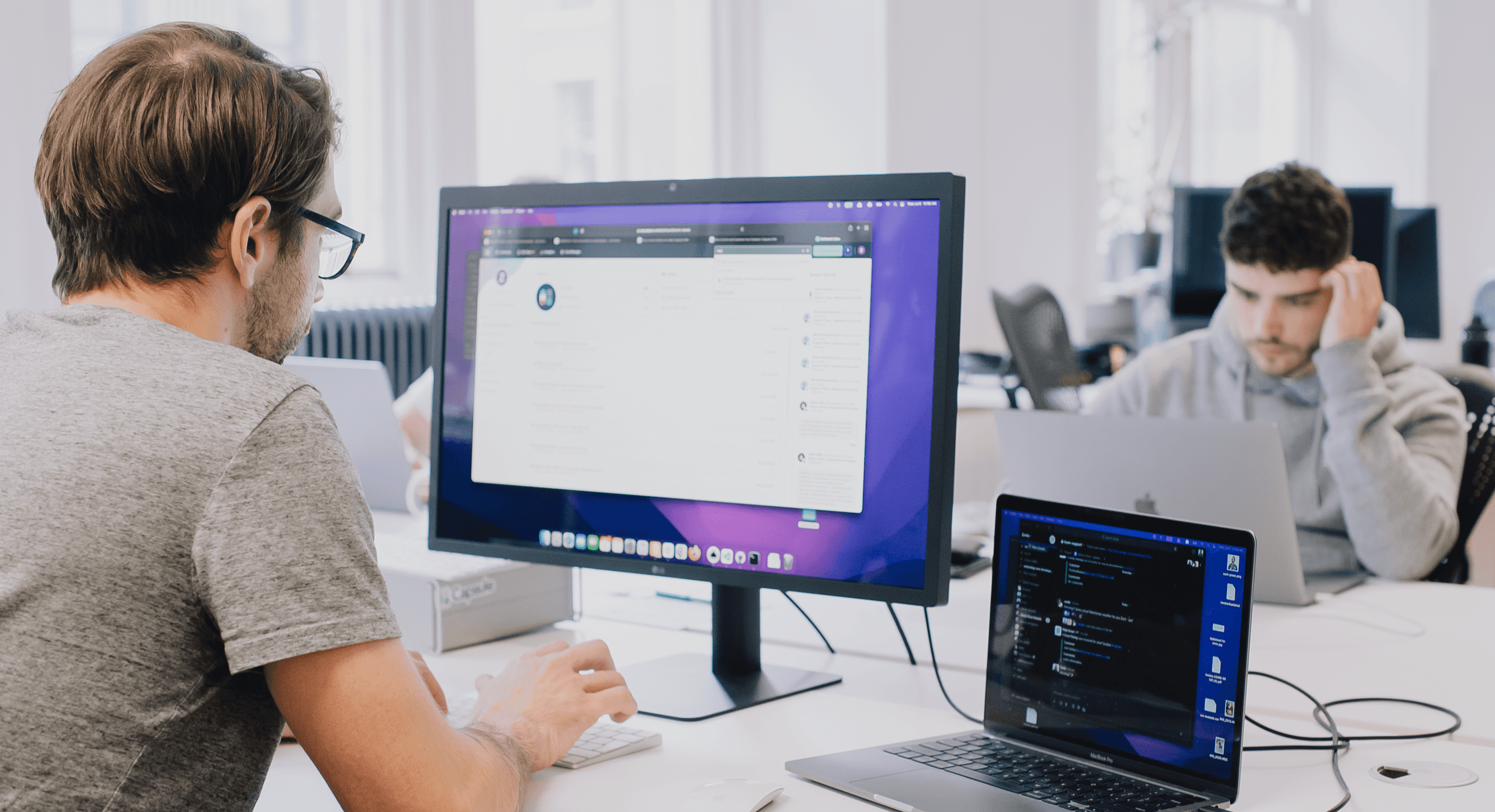 technology.header.image-alt